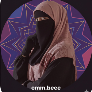 emma_beeee