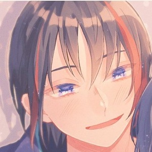 烏城シュウジ